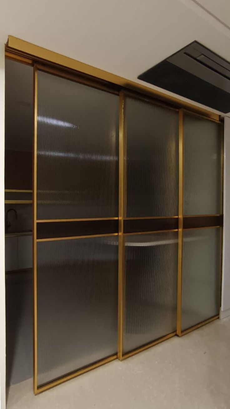 Aluminium Telescopic Partition and Doors